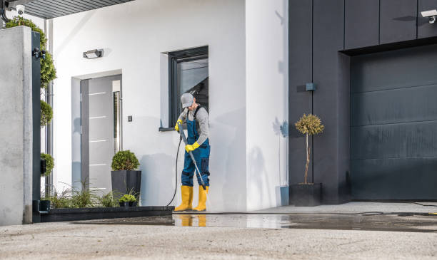 Best Sign and Awning Cleaning  in Wales, WI